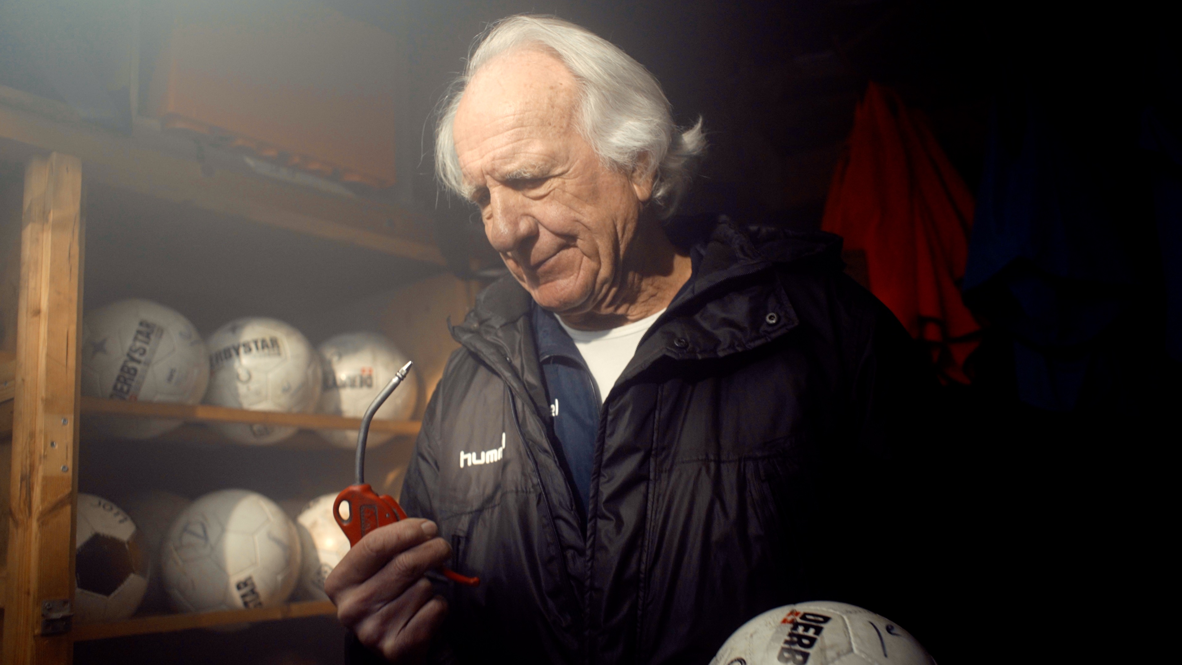 Zowel profclubs als amateurverenigingen gaan over op de TarQa!